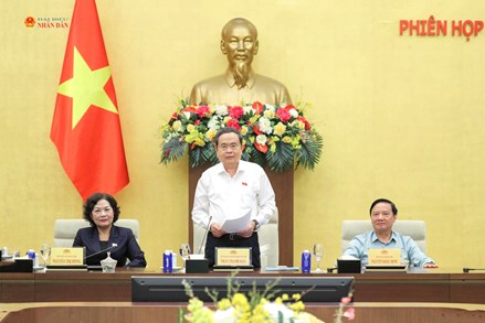 Bế mạc Phiên họp thứ 6 của Ủy ban Thường vụ Quốc hội