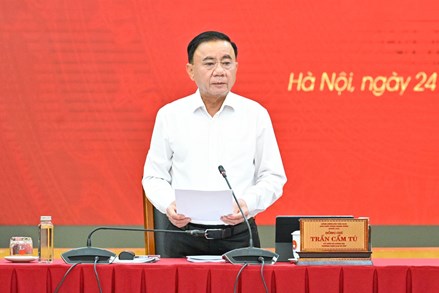 Quy định mới về trách nhiệm của đảng viên đang công tác đối với tổ chức đảng và nhân dân nơi cư trú 
