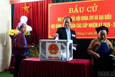 Lào Cai: Khi hòm phiếu tìm đến cử tri ở Sín Chéng