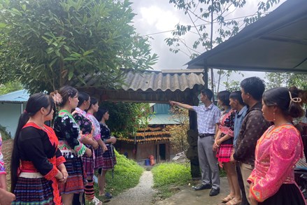 Đồng bào Mông ở Hồ Sì Pán gìn giữ hồn cốt dân tộc