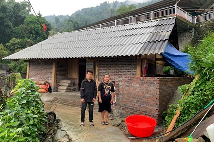 Xóa nhà tạm, gìn giữ nếp nhà truyền thống