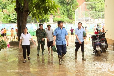 Lãnh đạo tỉnh Thái Nguyên kiểm tra, chỉ đạo khắc phục hậu quả thiên tai tại các xã, phường phía Bắc