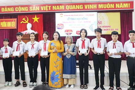 Nhiều hoạt động tiếp sức đến trường cho học sinh phường Ninh Kiều có hoàn cảnh khó khăn