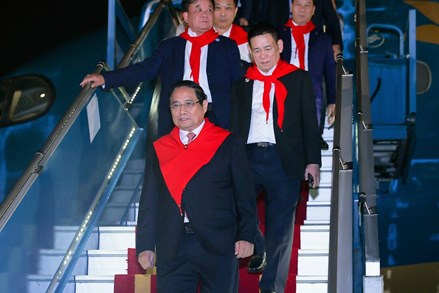 Thủ tướng Phạm Minh Chính về tới Hà Nội, kết thúc tốt đẹp chuyến công tác tại Trung Quốc