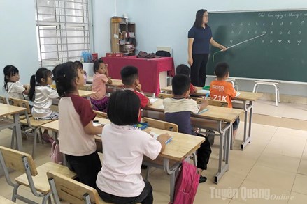 Tuyên Quang: Dạy tiếng Việt cho học sinh dân tộc thiểu số