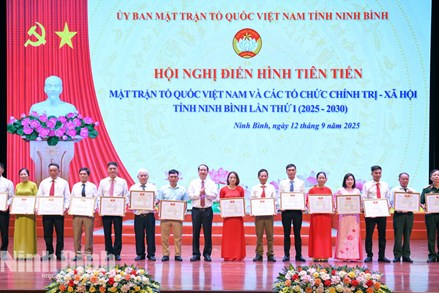 Hội nghị điển hình tiên tiến MTTQ Việt Nam và các tổ chức chính trị - xã hội tỉnh Ninh Bình, lần thứ I