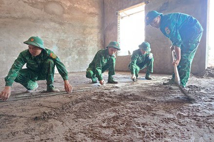 Điện Biên: Khẩn trương làm nhà cho người dân vùng thiên tai