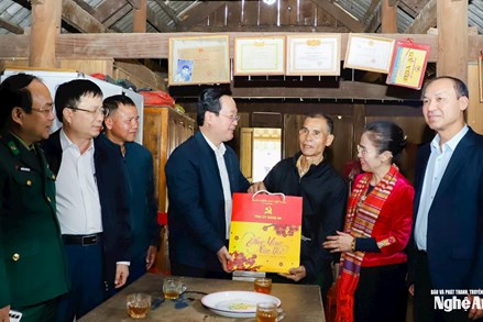 Nỗ lực chung tay vì người nghèo của hệ thống MTTQ ở Nghệ An