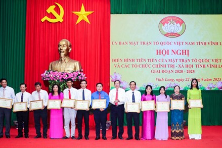 Vĩnh Long tuyên dương 80 tập thể, cá nhân điển hình tiên tiến