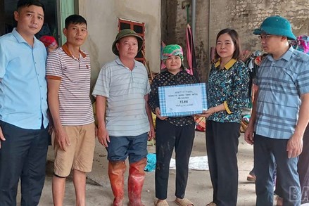 Lào Cai: Hơn 100 cán bộ, người dân xã Gia Hội chung tay hỗ trợ hộ dân bị thiệt hại sau thiên tai