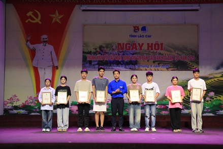 Tuổi trẻ Lào Cai gìn giữ bản sắc văn hóa dân tộc