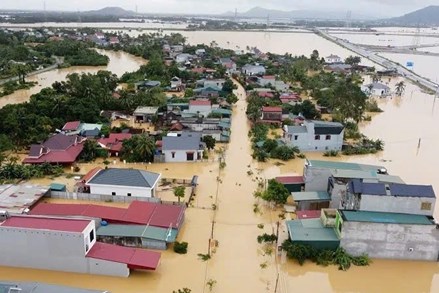 Ủy ban Mặt trận Tổ quốc Việt Nam thành phố Hà Nội hỗ trợ 55 tỷ đồng cho 5 tỉnh bị ảnh hưởng bão số 10