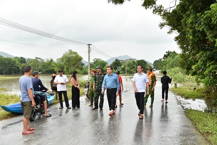 Tuyên Quang: Đồng chí Phó Bí thư Tỉnh ủy, Chủ tịch Ủy ban MTTQ tỉnh Ma Thế Hồng chủ trì làm việc về công tác hỗ trợ nhân dân bị ảnh hưởng lũ lụt
