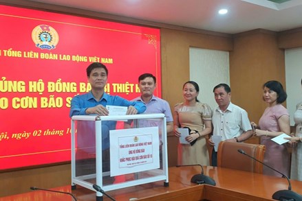 Cơ quan Tổng Liên đoàn Lao động Việt Nam phát động ủng hộ đồng bào vùng bão lũ