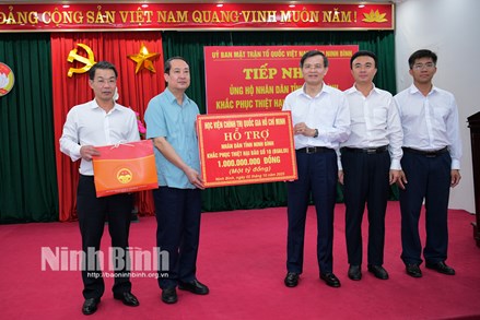 Ninh Bình: Uỷ ban MTTQ Việt Nam tỉnh tiếp nhận 1 tỷ đồng khắc phục thiệt hại do bão số 10 