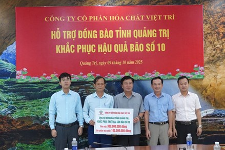 Quảng Trị: Uỷ ban MTTQ Việt Nam tỉnh tiếp nhận ủng hộ khắc phục bão số 10