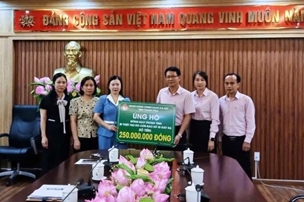 Thanh Hoá: Các doanh nghiệp, cá nhân ủng hộ khắc phục hậu quả mưa lũ
