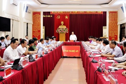 Nghệ An: Bí thư Tỉnh ủy yêu cầu tập trung hỗ trợ người dân khôi phục nhà ở sau bão, lũ