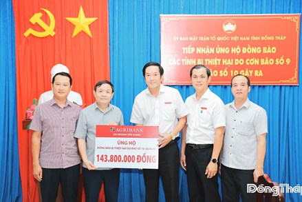 Đồng Tháp: Ủy ban MTTQ Việt Nam tỉnh tiếp nhận ủng hộ cho đồng bào bị thiệt hại do bão số 10