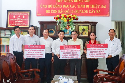 Vĩnh Long: Ủy ban MTTQ Việt Nam tỉnh tiếp nhận ủng hộ hỗ trợ đồng bào bị thiệt hại do bão số 10