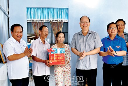 Cà Mau: Không để ai bị bỏ lại phía sau trong phong trào xoá nhà tạm, nhà dột nát 