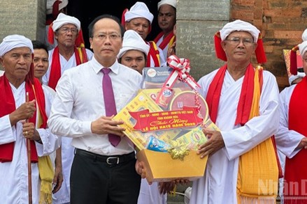 Khánh Hòa: Tưng bừng vui đón Lễ hội Katê năm 2025