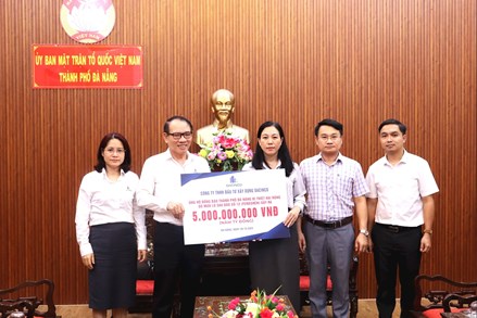 Đà Nẵng: Ủy ban MTTQ Việt Nam thành phố tiếp nhận 5 tỷ đồng ủng hộ người dân Đà Nẵng bị thiệt hại do mưa lũ