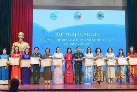 “Đồng hành cùng phụ nữ biên cương”: Tăng cường thế trận biên phòng toàn dân vững chắc