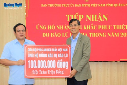 Quảng Ngãi: Ủy ban MTTQ Việt Nam tỉnh tiếp nhận ủng hộ khắc phục hậu quả thiên tai