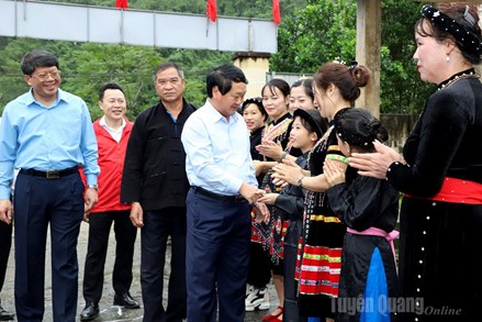 Tuyên Quang: Ngày hội Đại đoàn kết toàn dân tộc thôn Bản Hình, thôn Phiền Sủi, thôn Nà Sài và thôn Nà Cọn