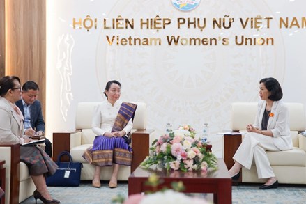 Củng cố quan hệ hữu nghị, hợp tác thiết thực giữa Hội LHPN hai nước Việt Nam - Lào