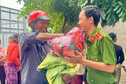 Gia Lai chung sức cứu trợ đồng bào vùng lũ