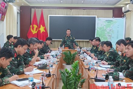 Khánh Hòa: Hơn 15.000 cán bộ chiến sĩ quân đội, công an, lực lượng xung kích địa phương tham gia ứng phó mưa lũ