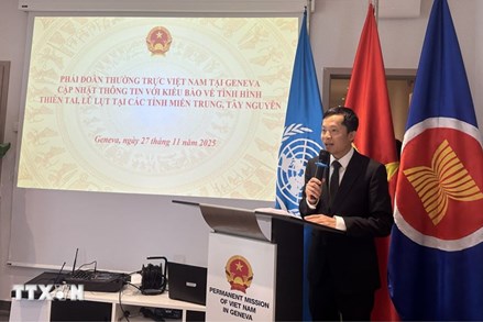 Cộng đồng người Việt tại Thụy Sĩ quyên góp ủng hộ đồng bào miền Trung-Tây Nguyên