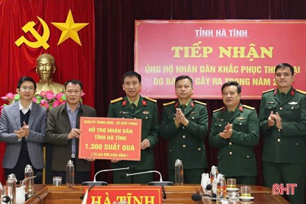 Hà Tĩnh: Ủy ban MTTQ Việt Nam tỉnh tiếp nhận 1300 suất quà từ Bộ Quốc phòng khắc phục hậu quả thiên tai