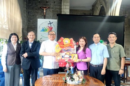 Khánh Hòa: Ủy ban MTTQ Việt Nam tỉnh thăm, chúc mừng các cơ sở tôn giáo nhân dịp Giáng sinh