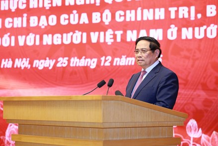 Thủ tướng: Thúc đẩy '3 đột phá' trong công tác đối với người Việt Nam ở nước ngoài