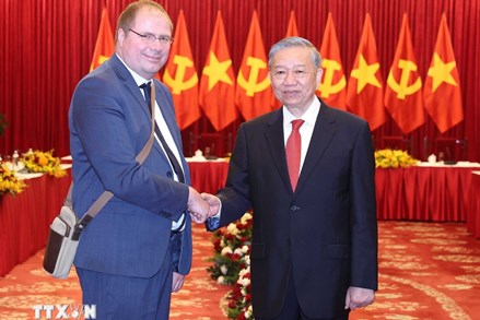 Đảng Cộng sản Pháp nhấn mạnh dấu mốc chiến lược của Đảng Cộng sản Việt Nam