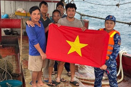 Đại hội XIV của Đảng: Chiến sĩ tàu tuần tra trên biển gửi trọn niềm tin về sự kiện trọng đại của đất nước