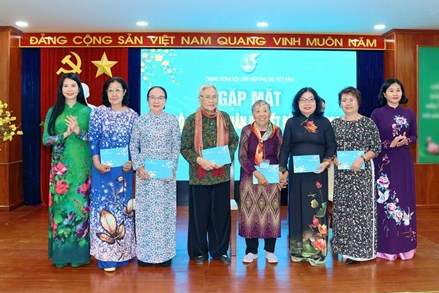 Trung ương Hội LHPN Việt Nam gặp mặt cán bộ hưu trí phía Nam nhân dịp Tết Bính Ngọ 2026