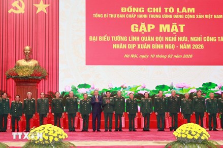 Tổng Bí thư gặp mặt đại biểu tướng lĩnh quân đội nghỉ hưu, nghỉ công tác