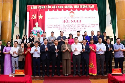 Phó Chủ tịch - Tổng Thư ký Ủy ban Trung ương MTTQ Việt Nam Hà Thị Nga tiếp xúc cử tri xã Than Uyên, tỉnh Lai Châu