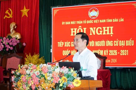 Phó Bí thư Đảng ủy Mặt trận Tổ quốc, các đoàn thể Trung ương Nguyễn Thái Học tiếp xúc cử tri phường Tuy Hòa, tỉnh Đắk Lắk 