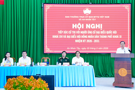 Chủ tịch Quốc hội Trần Thanh Mẫn dự Hội nghị tiếp xúc cử tri với người ứng cử đại biểu Quốc hội khóa XVI