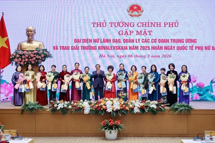 Thủ tướng gặp mặt đại diện nữ lãnh đạo và trao Giải thưởng Kovalevskaia năm 2025