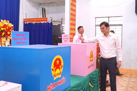 Ban Bí thư Trung ương Đoàn bỏ phiếu bầu cử đại biểu Quốc hội, đại biểu HĐND các cấp