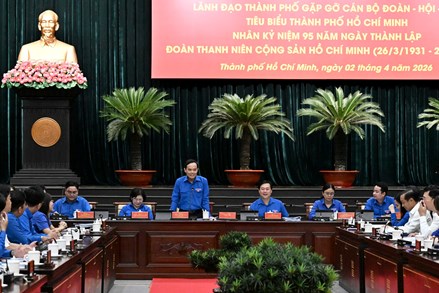 Thành phố Hồ Chí Minh: Ban Thường vụ Thành ủy gặp gỡ cán bộ Đoàn tiêu biểu
