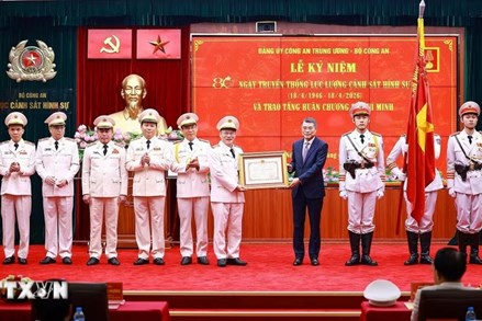 Thủ tướng Chính phủ Lê Minh Hưng dự Lễ kỷ niệm 80 năm ngày truyền thống lực lượng Cảnh sát hình sự