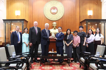 Ủy ban Trung ương MTTQ Việt Nam tiếp xã giao Đoàn Giáo hội các Thánh hữu ngày sau của chúa Giê-su Ky Tô Việt Nam