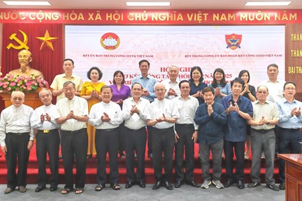 Ủy ban Trung ương MTTQ Việt Nam tổ chức Hội nghị Sơ kết công tác phối hợp năm 2025 với Ủy ban Đoàn kết Công giáo Việt Nam